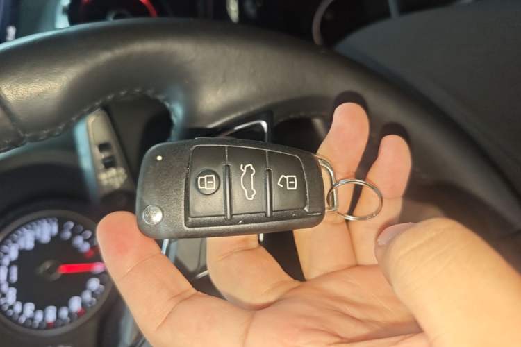 Used Audi A3 2017 Limousine 35 TFSI Style Edition Vehicle Key