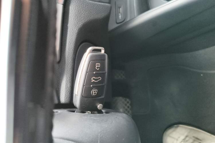 Used Audi A3 2017 Sportback 35 TFSI Ambition Edition Vehicle Key