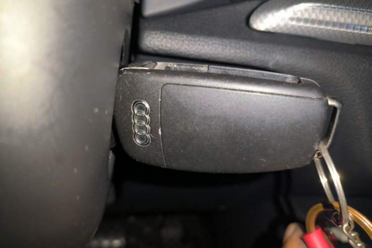 Used Audi A3 2017 Limousine 35 TFSI Style Edition Vehicle Key