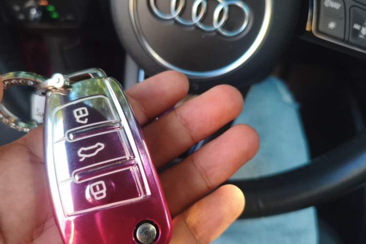 Used Audi A3 2017 Cabriolet 40 TFSI Vehicle Key