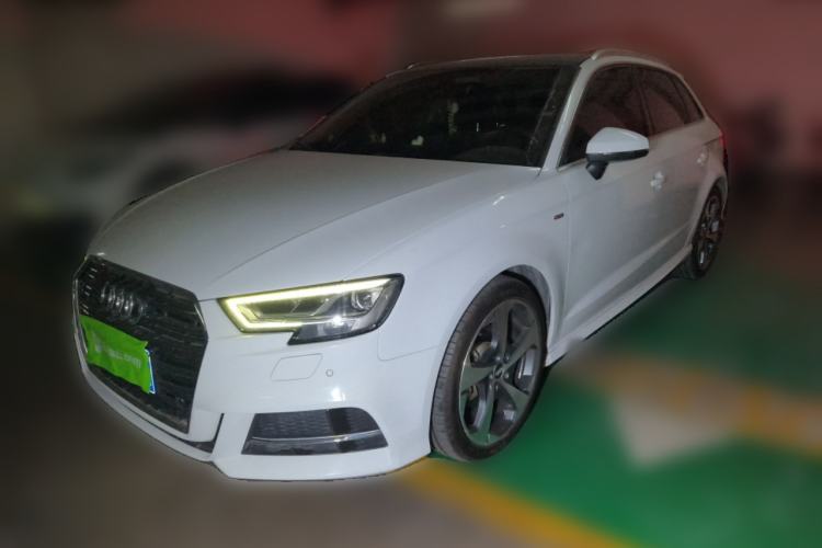 Used Audi A3 2017 Sportback 35 TFSI Sport Edition Guazi used car, China used car export, Used car for sale, Used cars, Cheapest cars for sale