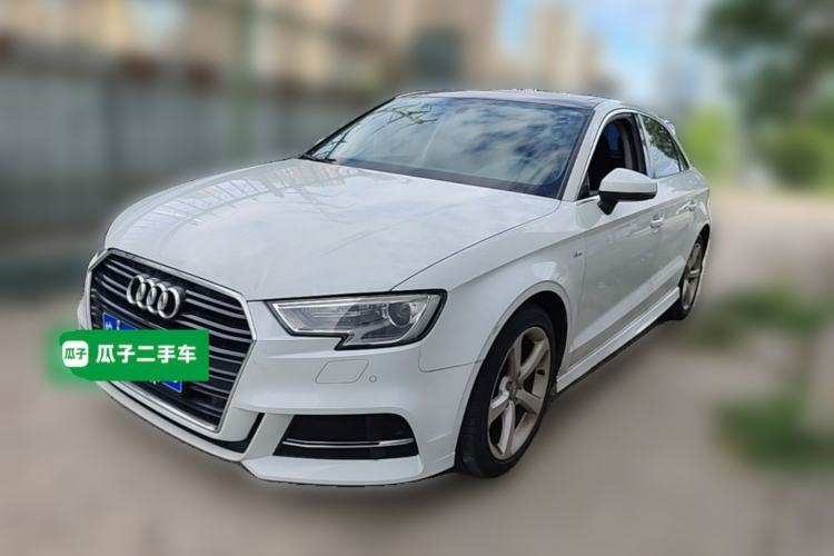 Used Audi A3 2017 Limousine 35 TFSI Fashion Model Guazi used car, China used car export, Used car for sale, Used cars, Cheapest cars for sale