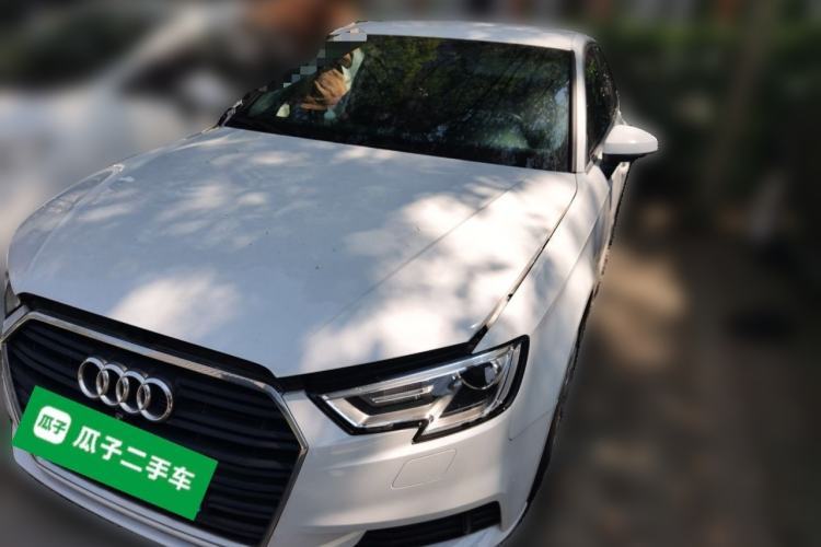 Used Audi A3 2017 Sportback 35 TFSI Ambition Edition Guazi used car, China used car export, Used car for sale, Used cars, Cheapest cars for sale