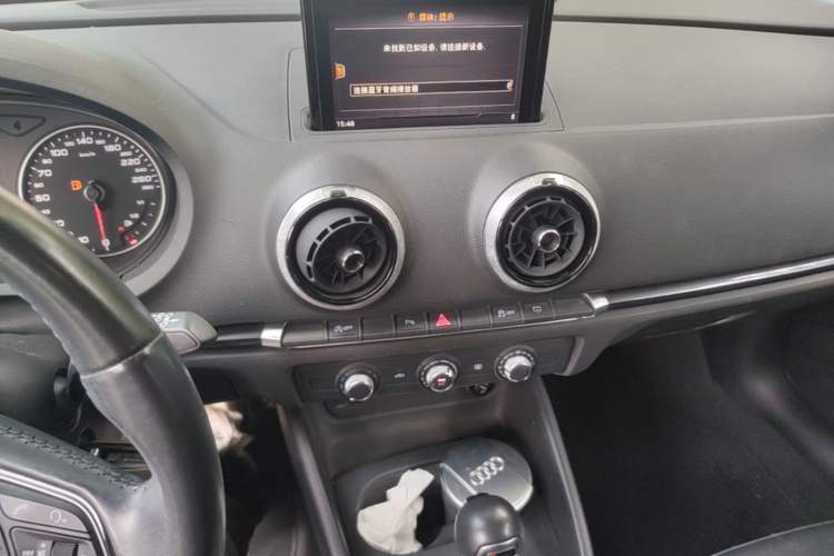 Used Audi A3 2017 Sportback 35 TFSI Fashion Model Audio And AC Panel
