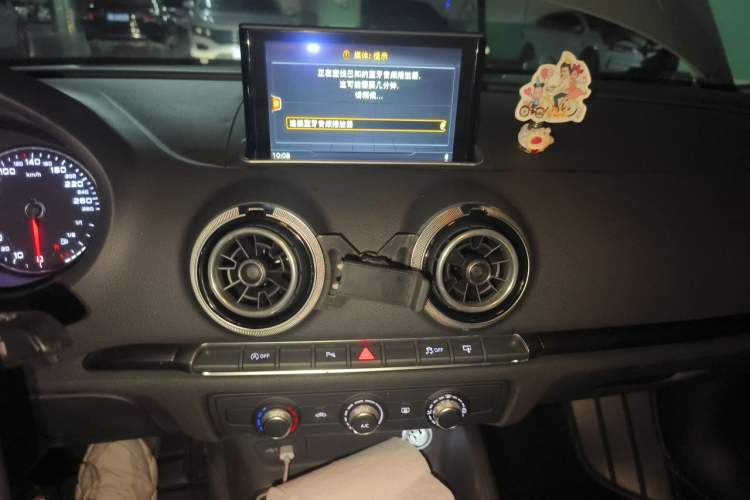 Used Audi A3 2017 Limousine 35 TFSI Fashion Model Audio And AC Panel