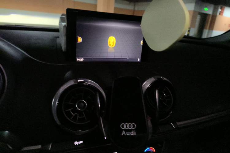 Used Audi A3 2017 Limousine 35 TFSI Style Edition Audio And AC Panel