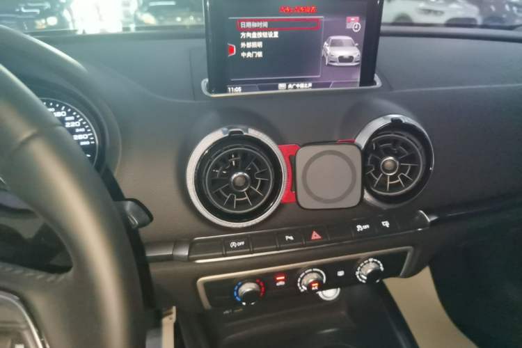 Used Audi A3 2017 Limousine 35 TFSI Fashion Model Audio And AC Panel