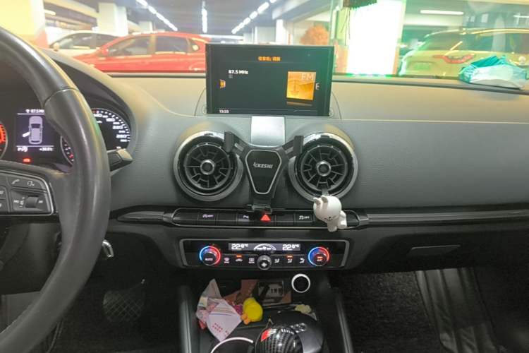 Used Audi A3 2017 Sportback 35 TFSI Style Edition Audio And AC Panel
