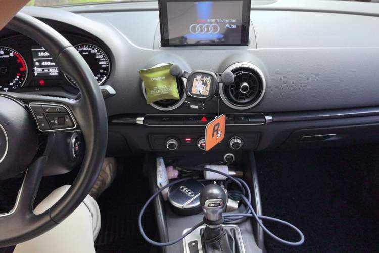 Used Audi A3 2017 Limousine 35 TFSI Fashion Model Audio And AC Panel