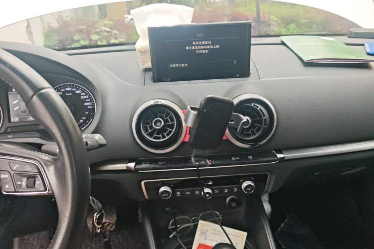 Used Audi A3 2017 Limousine 35 TFSI Sport Edition Audio And AC Panel