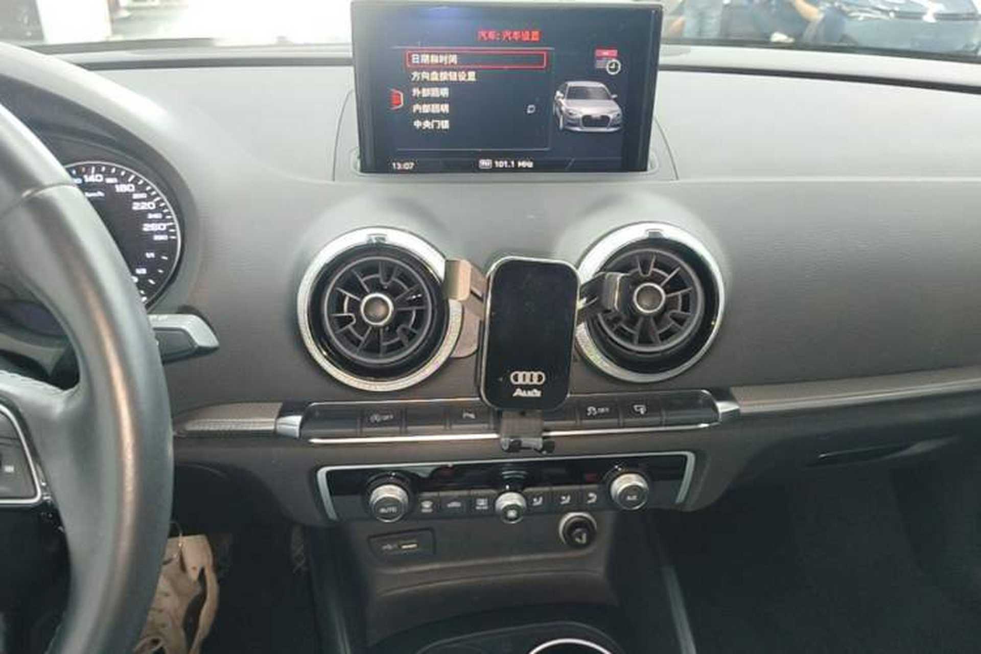 Used Audi A3 2017 Limousine 35 TFSI Style Edition Audio And AC Panel