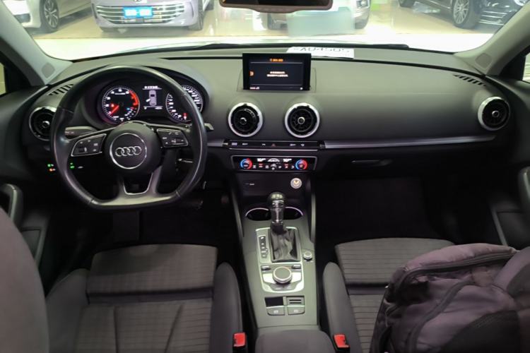 Used Audi A3 2017 Sportback 40 TFSI Sport Edition Center Console