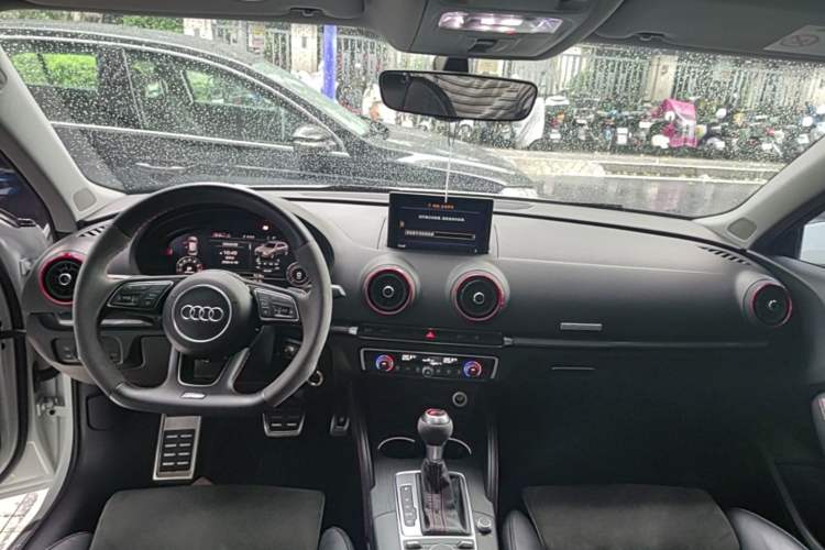 Used Audi A3 2017 Sportback 35 TFSI Sport Edition Center Console