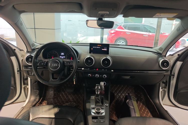 Used Audi A3 2017 Sportback 35 TFSI Fashion Model Center Console