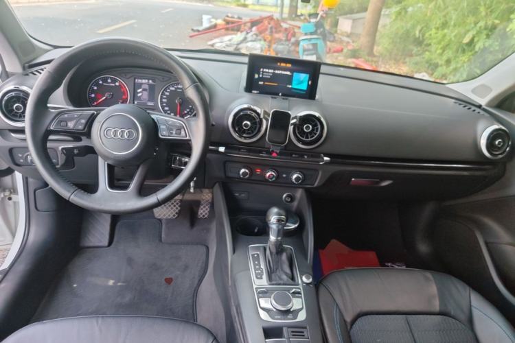 Used Audi A3 2017 Sportback 35 TFSI Fashion Model Center Console