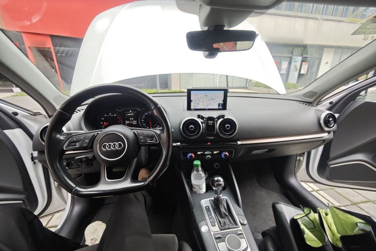 Used Audi A3 2017 Sportback 35 TFSI Sport Edition Center Console
