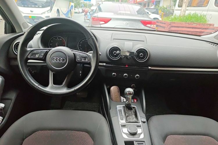 Used Audi A3 2017 Sportback 35 TFSI Ambition Edition Center Console