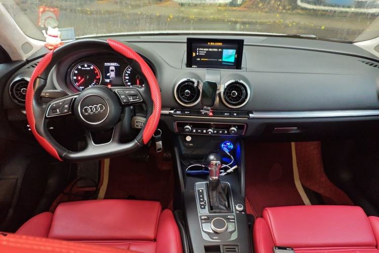 Used Audi A3 2017 Sportback 35 TFSI Sport Edition Center Console