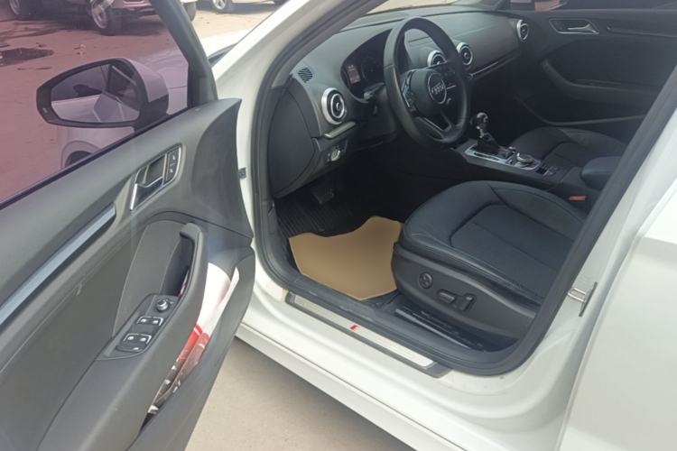 Used Audi A3 2017 Limousine 35 TFSI Fashion Model Driver Seat