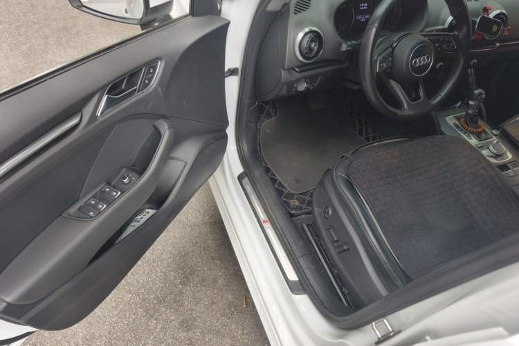 Used Audi A3 2017 Sportback 35 TFSI Fashion Model Driver Seat