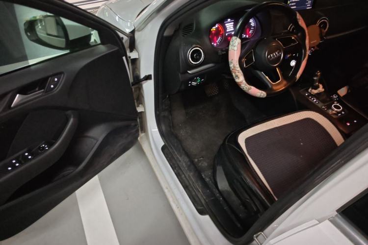 Used Audi A3 2017 Sportback 35 TFSI Ambition Edition Driver Seat