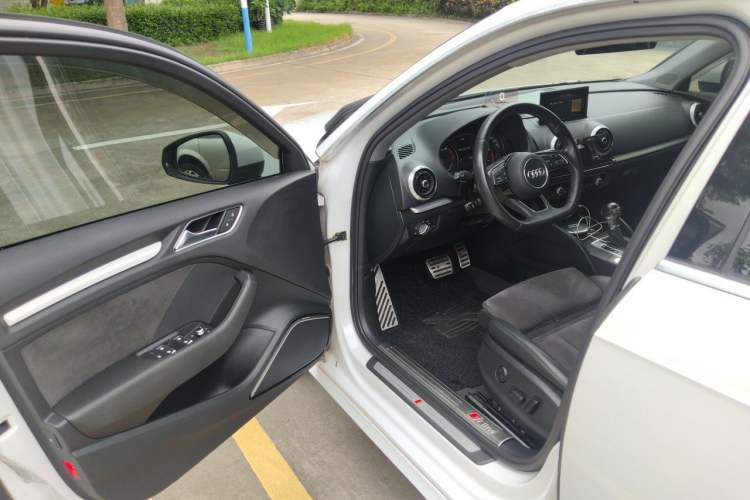 Used Audi A3 2017 Sportback 35 TFSI Sport Edition Driver Seat