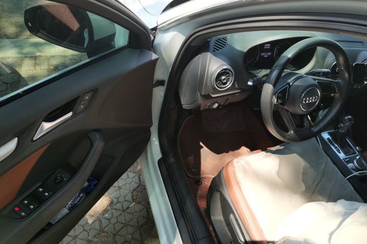 Used Audi A3 2017 Sportback 35 TFSI Ambition Edition Driver Seat