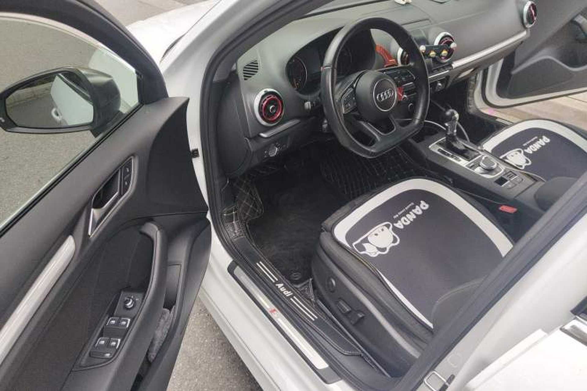 Used Audi A3 2017 Limousine 35 TFSI Sport Edition Driver Seat