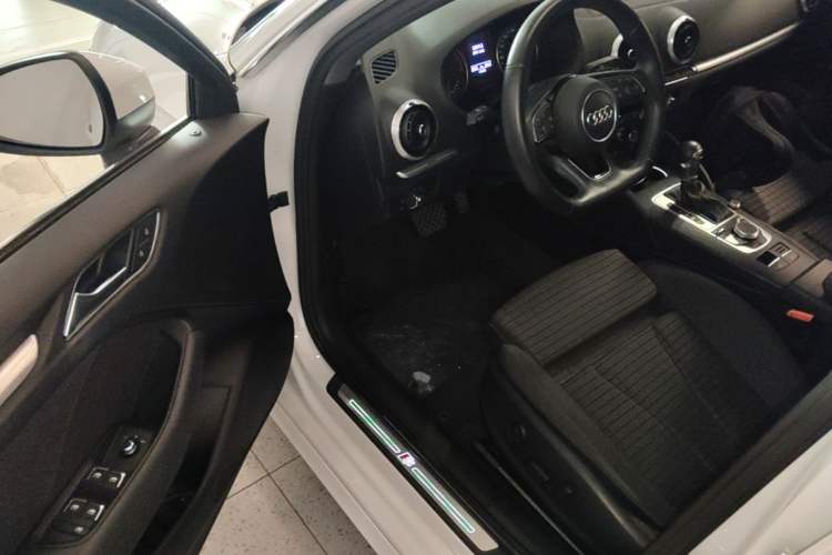 Used Audi A3 2017 Sportback 35 TFSI Sport Edition Driver Seat