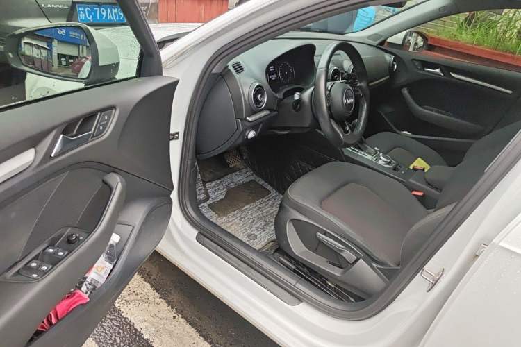 Used Audi A3 2017 Sportback 35 TFSI Ambition Edition Driver Seat