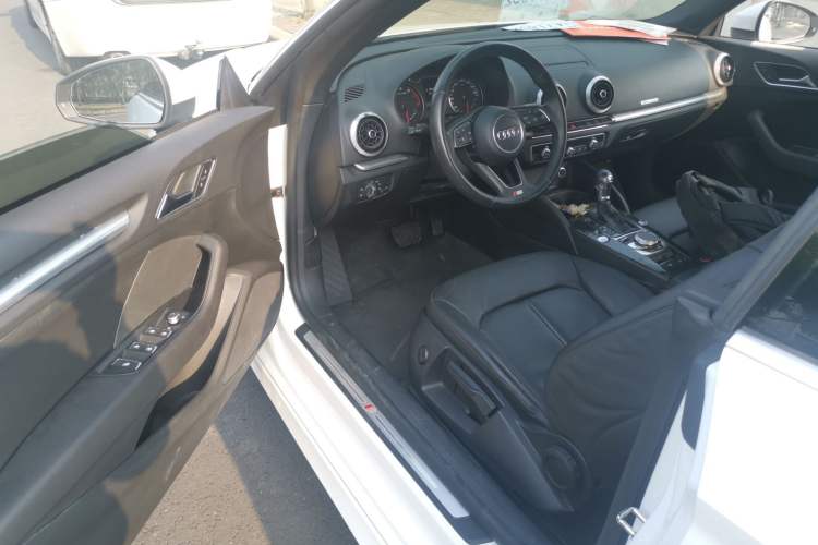 Used Audi A3 2017 Cabriolet 40 TFSI Driver Seat