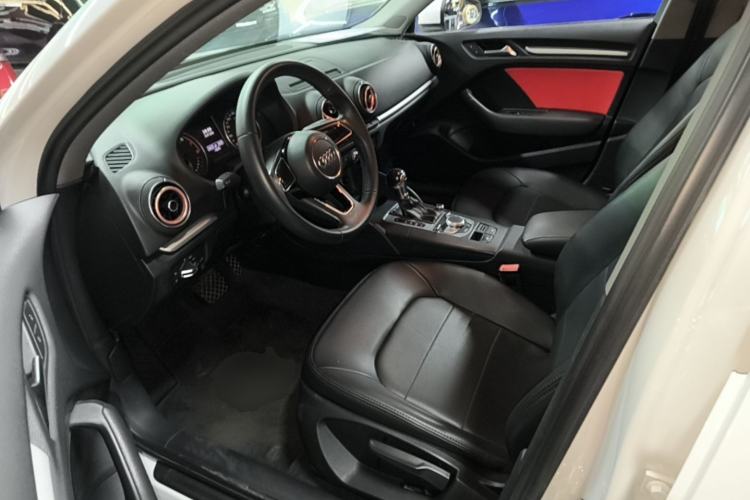 Used Audi A3 2017 Limousine 35 TFSI Ambition Edition Driver Seat