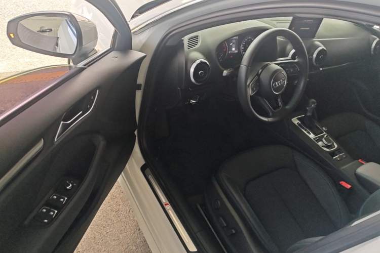 Used Audi A3 2017 Sportback 35 TFSI Fashion Model Driver Seat