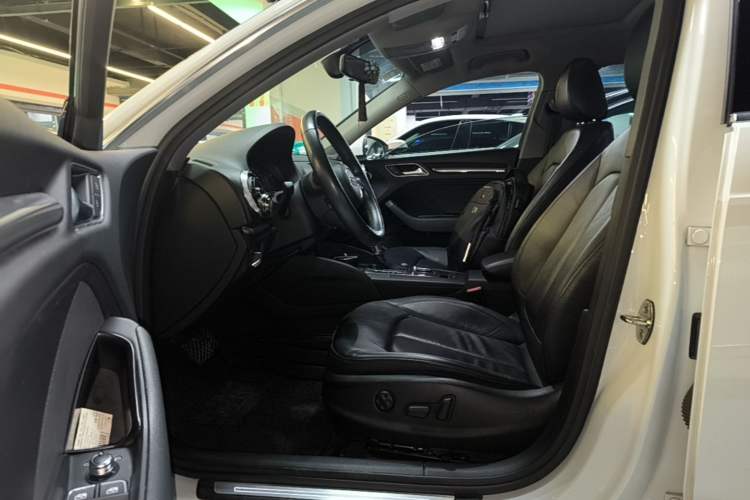 Used Audi A3 2017 Sportback 35 TFSI Style Edition Driver Seat