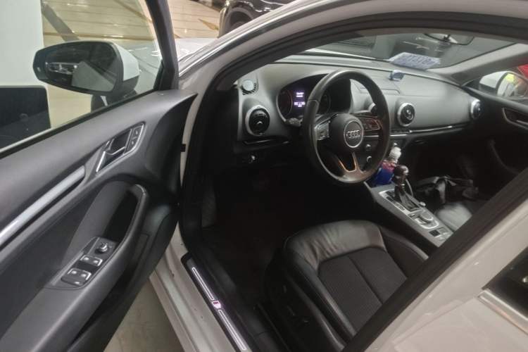 Used Audi A3 2017 Sportback 35 TFSI Fashion Model Driver Seat