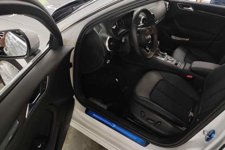 Used Audi A3 2017 Sportback 35 TFSI Fashion Model Driver Seat