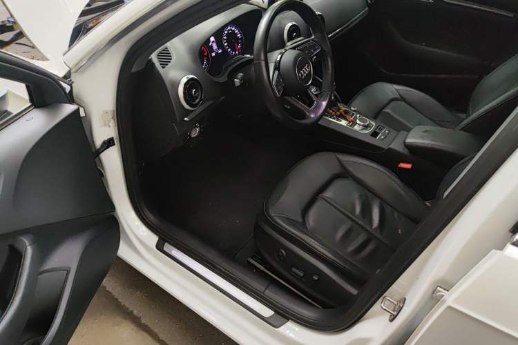 Used Audi A3 2017 Sportback 35 TFSI Style Edition Driver Seat
