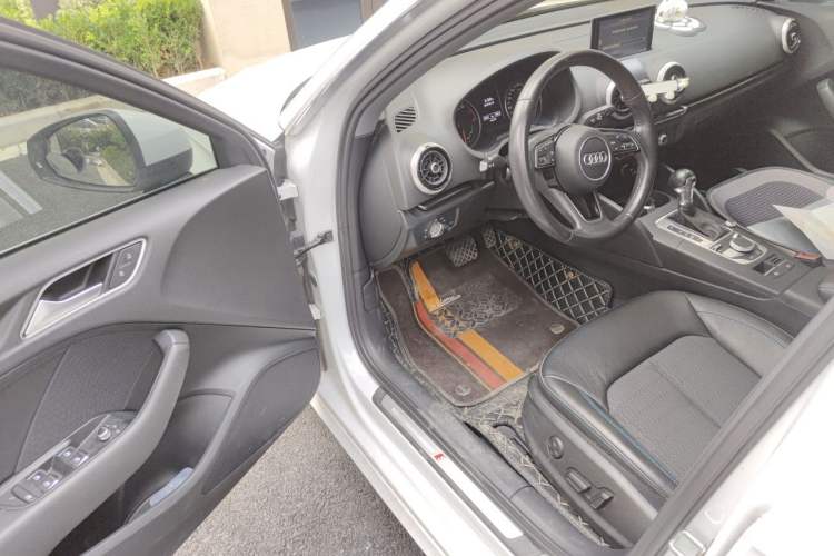 Used Audi A3 2017 Sportback 35 TFSI Fashion Model Driver Seat