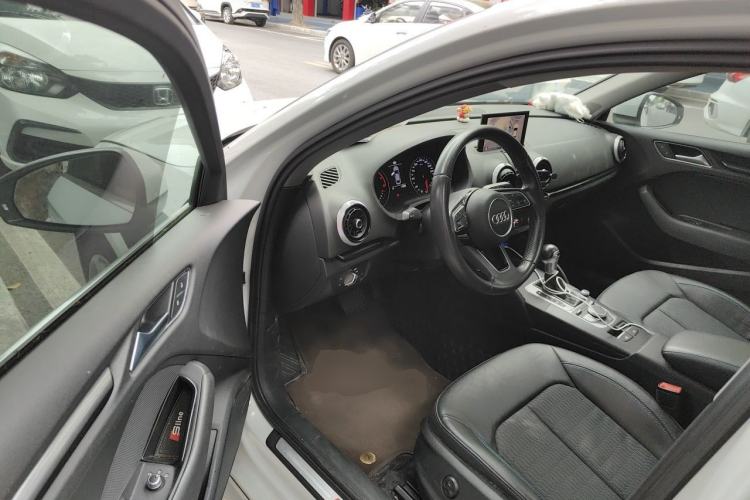 Used Audi A3 2017 Limousine 35 TFSI Fashion Model Driver Seat