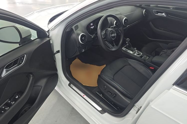 Used Audi A3 2017 Sportback 35 TFSI Fashion Model Driver Seat