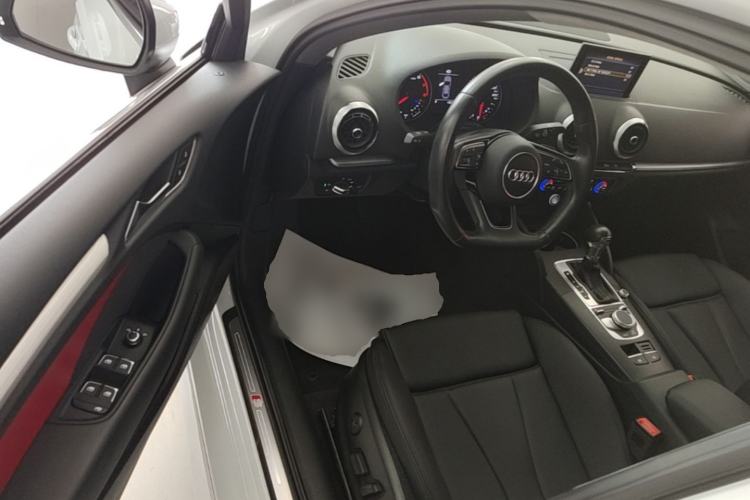 Used Audi A3 2017 Limousine 35 TFSI Sport Edition Driver Seat