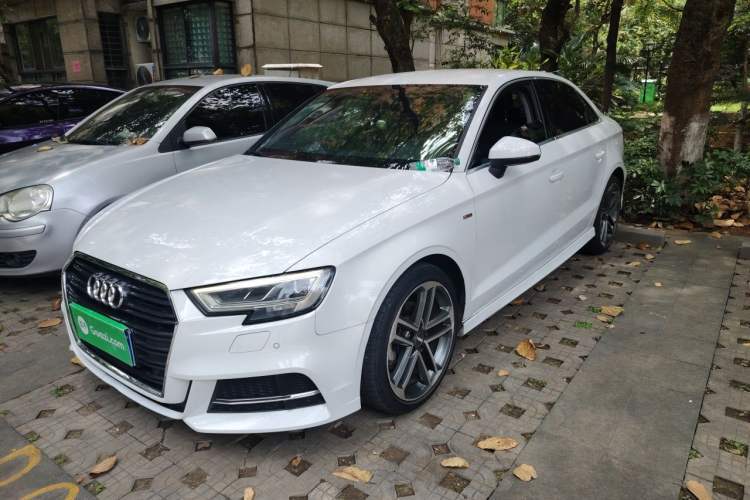 Used Audi A3 2017 Limousine 35 TFSI Ambition Edition Guazi used car, China used car export, Used car for sale, Used  cars, Cheapest cars for sale