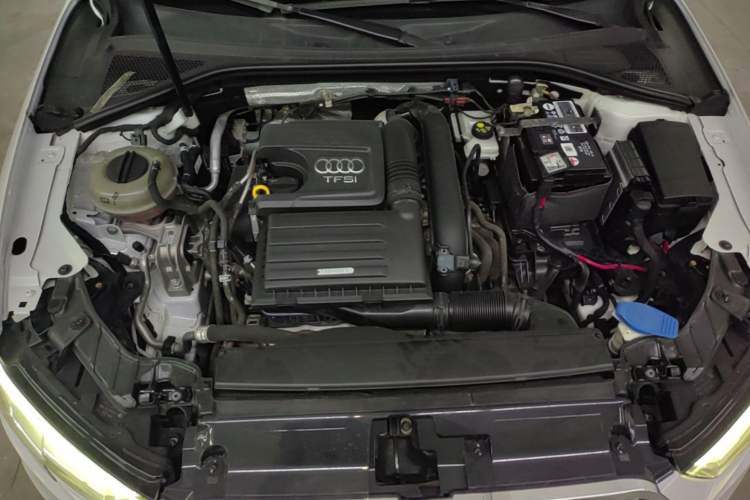 Used Audi A3 2017 Limousine 35 TFSI Fashion Model Engine Bay