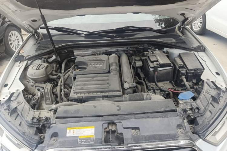Used Audi A3 2017 Limousine 35 TFSI Fashion Model Engine Bay
