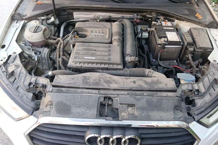 Used Audi A3 2017 Limousine 35 TFSI Ambition Edition Engine Bay