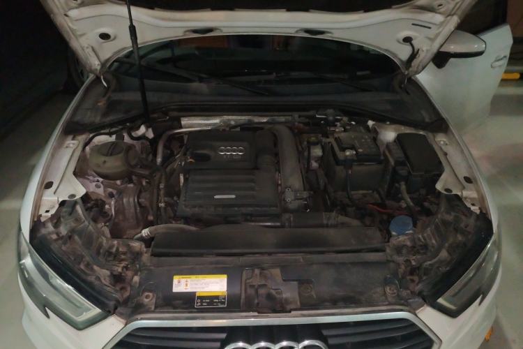 Used Audi A3 2017 Limousine 35 TFSI Sport Edition Engine Bay