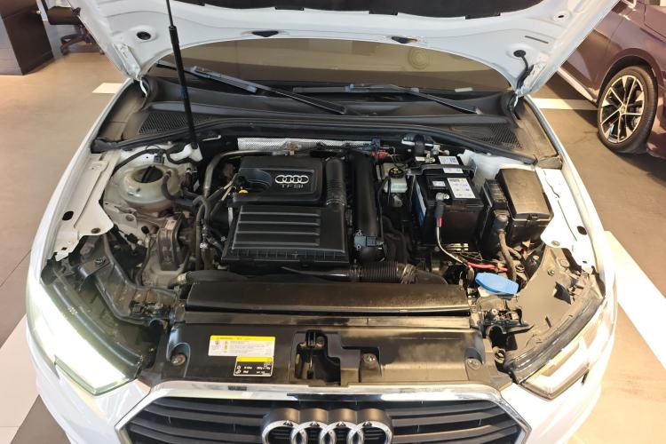 Used Audi A3 2017 Limousine 35 TFSI Ambition Edition Engine Bay