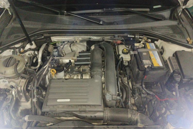 Used Audi A3 2017 Limousine 35 TFSI Sport Edition Engine Bay