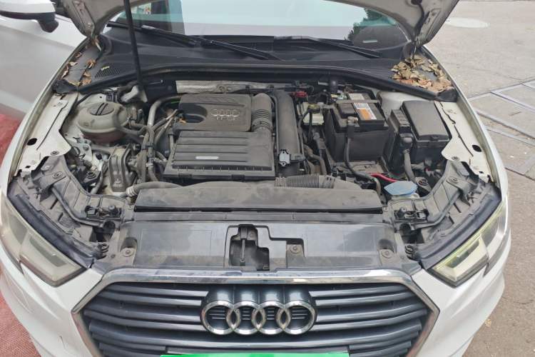 Used Audi A3 2017 Limousine 35 TFSI Fashion Model Engine Bay