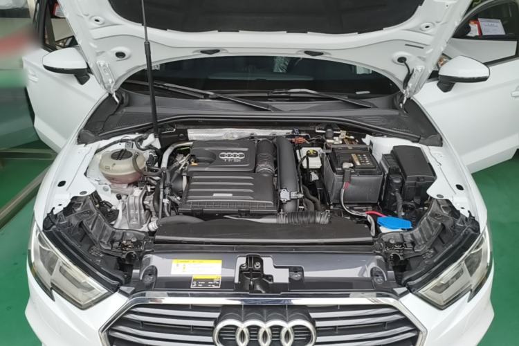 Used Audi A3 2017 Limousine 35 TFSI Fashion Model Engine Bay